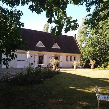 Les Allees Du Chateau Le Mazeau Kültér fotó